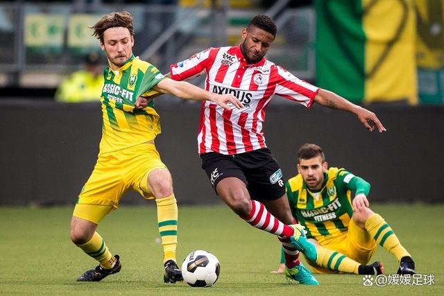 首场比赛达 首场比赛达